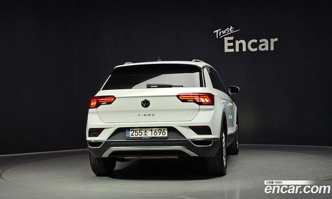 Volkswagen T-Roc 2021 2.0 автомат (гидро), фото 4