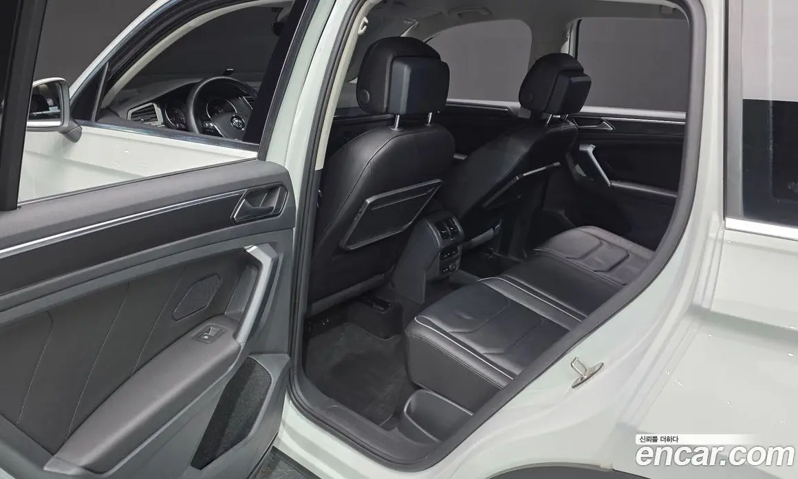 Volkswagen Tiguan 2020 2.0 автомат (гидро), фото 18