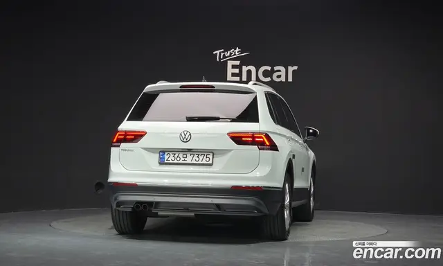 Volkswagen Tiguan 2020 2.0 автомат (гидро), миниатюра 4