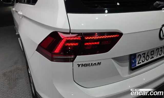 Volkswagen Tiguan 2020 2.0 автомат (гидро), миниатюра 9