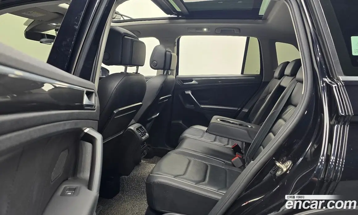 Volkswagen Tiguan 2020 2.0 автомат (гидро), фото 17