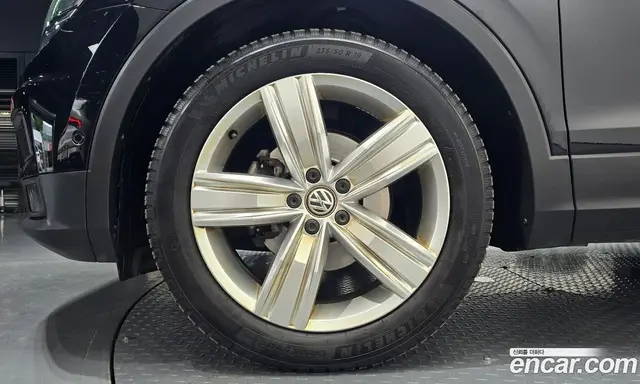 Volkswagen Tiguan 2020 2.0 автомат (гидро), миниатюра 4