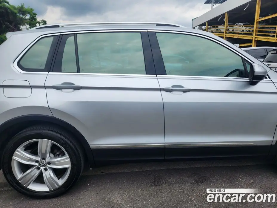 Volkswagen Tiguan 2020 2.0 автомат (гидро), фото 14
