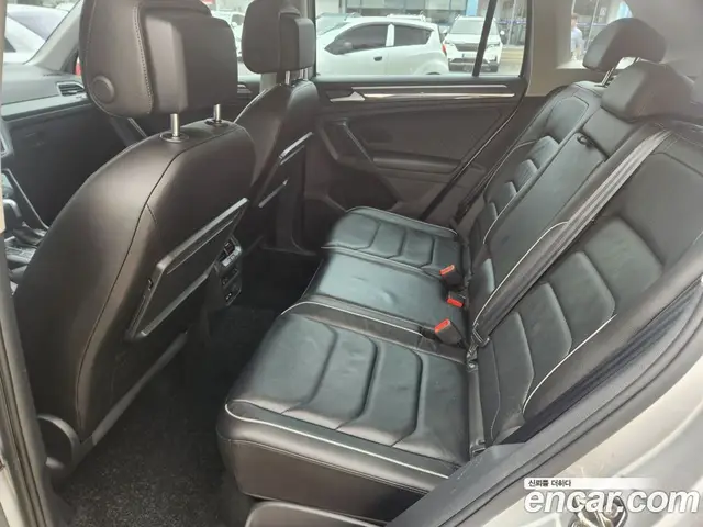 Volkswagen Tiguan 2020 2.0 автомат (гидро), миниатюра 7
