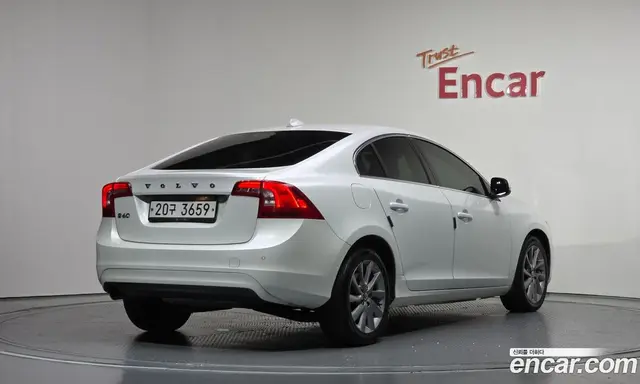 Volvo S60 2015 1.6 автомат (гидро), миниатюра 2