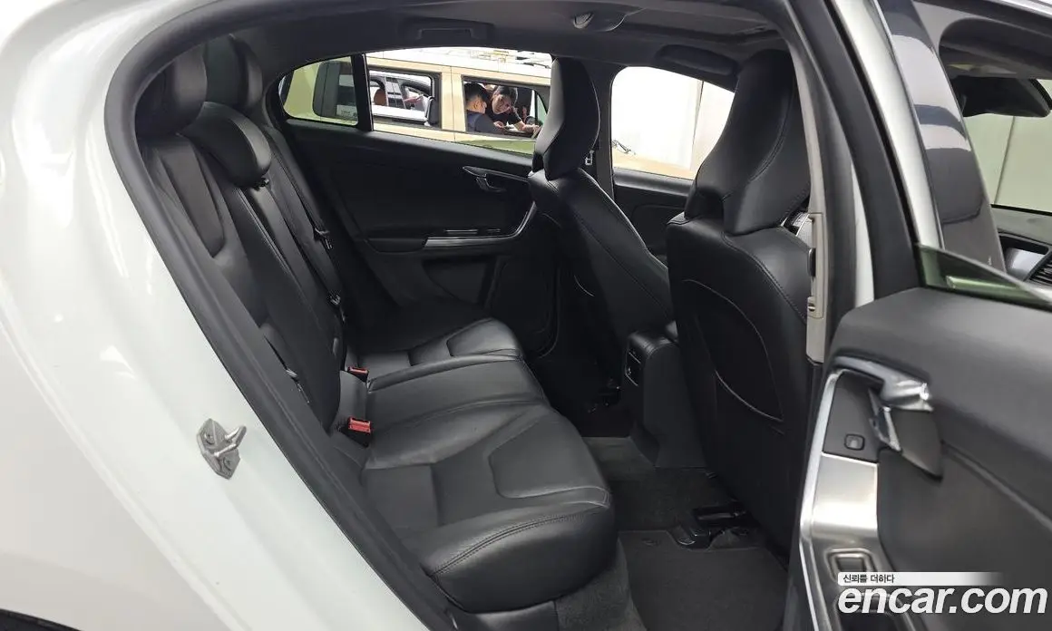 Volvo S60 2015 1.6 автомат (гидро), фото 12
