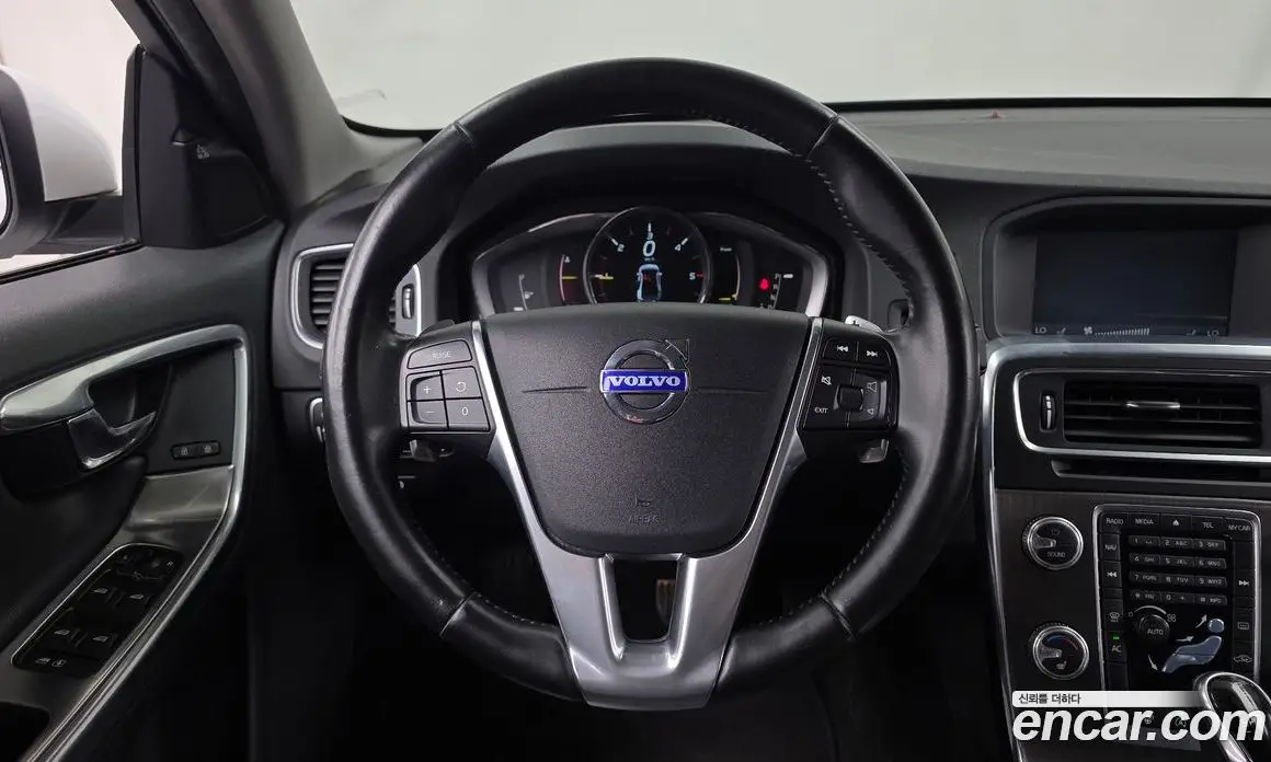 Volvo S60 2015 1.6 автомат (гидро), фото 13