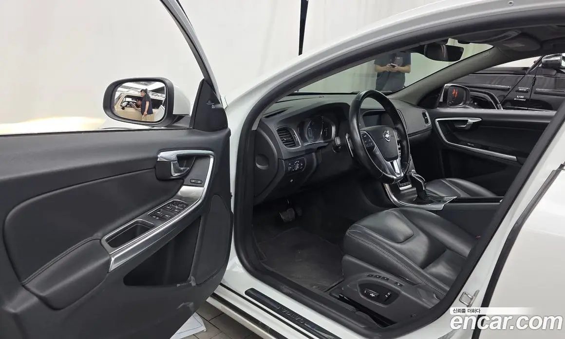 Volvo S60 2015 1.6 автомат (гидро), фото 10