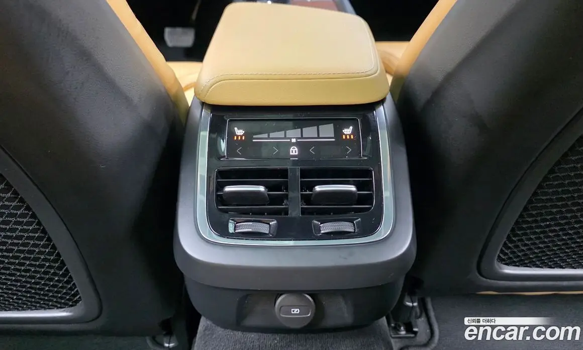 Volvo V60 2021 2.0 автомат (гидро), фото 24