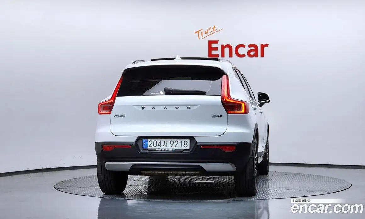 Volvo XC40 2021 2.0 автомат (гидро), фото 4