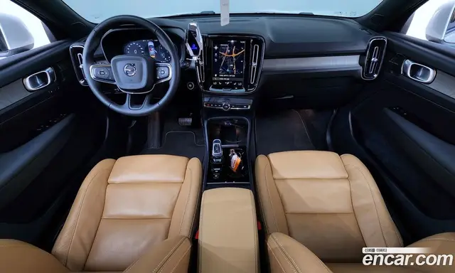 Volvo XC40 2021 2.0 автомат (гидро), миниатюра 7
