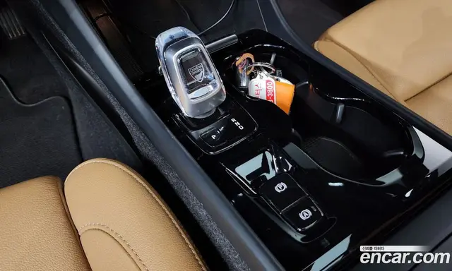 Volvo XC40 2021 2.0 автомат (гидро), миниатюра 9