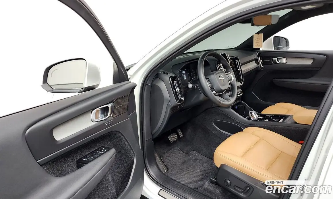 Volvo XC40 2021 2.0 автомат (гидро), фото 10