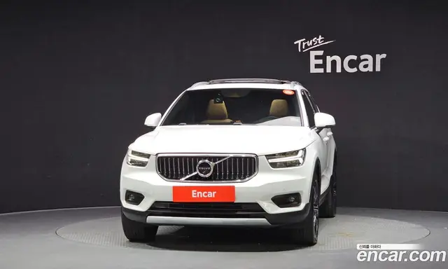 Volvo XC40 2022 2.0 автомат (гидро), миниатюра 3
