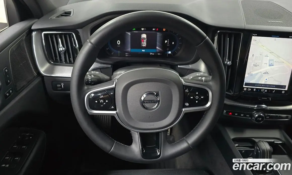 Volvo XC60 2022 2.0 автомат (гидро), фото 18