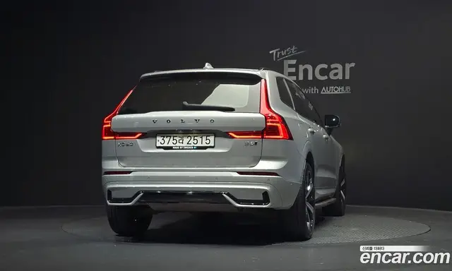 Volvo XC60 2022 2.0 автомат (гидро), миниатюра 4