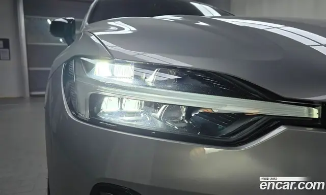 Volvo XC60 2022 2.0 автомат (гидро), миниатюра 8