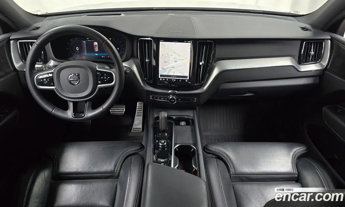 Volvo XC60 2022 2.0 автомат (гидро), фото 10