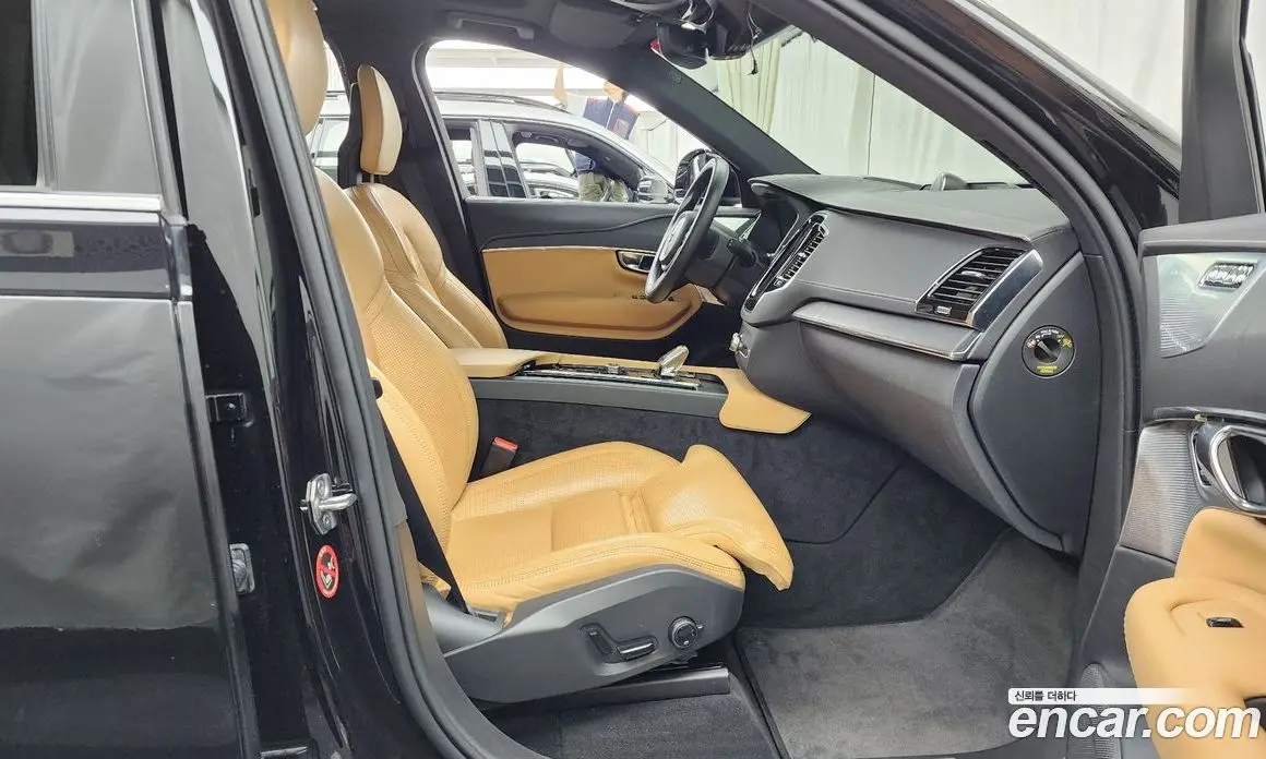 Volvo XC90 2021 2.0 автомат (гидро), фото 17