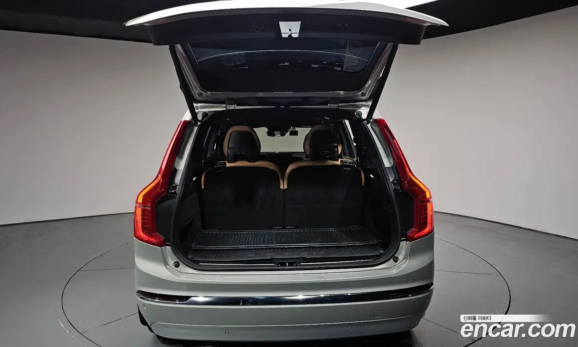 Volvo XC90 2022 2.0 автомат (гидро), фото 37