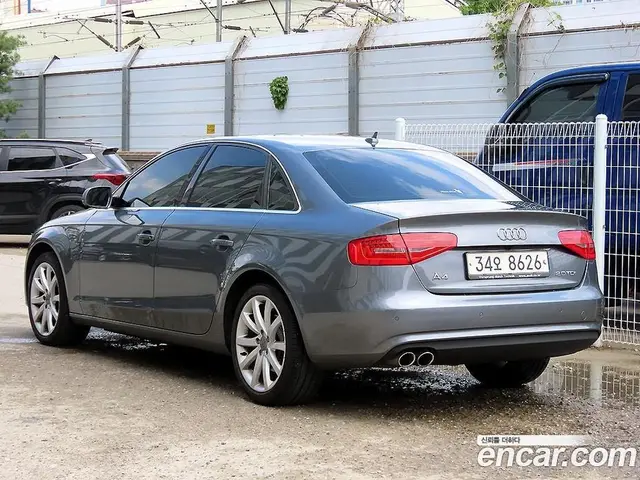 Audi A4 2014 2.0 автомат (гидро), миниатюра 3