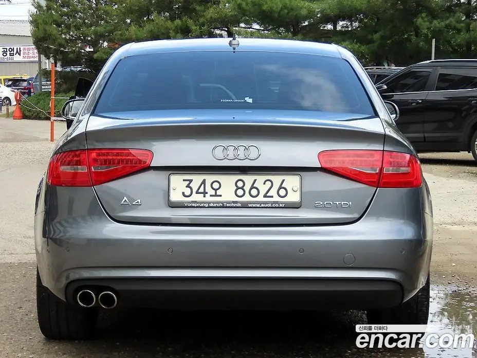 Audi A4 2014 2.0 автомат (гидро), фото 4