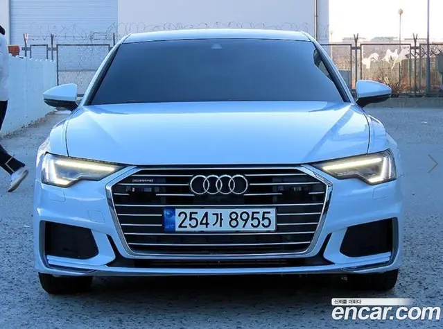 Audi A6 2020 2.0 автомат (гидро), миниатюра 2