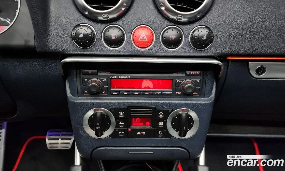 Audi TT 2005 1.8 автомат (гидро), фото 13