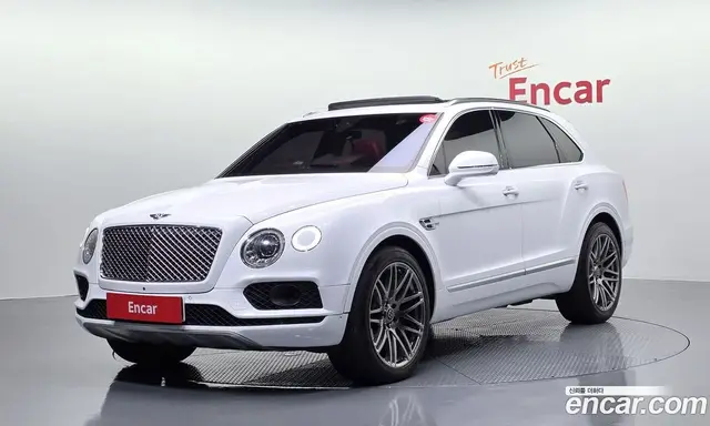Bentley Bentayga 2018 6.0 автомат (гидро), миниатюра 1 Bentley Bentayga 2018 6.0 автомат (гидро), миниатюра 1