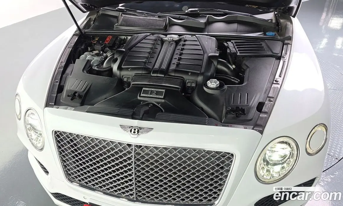 Bentley Bentayga 2018 6.0 автомат (гидро), фото 6 Bentley Bentayga 2018 6.0 автомат (гидро), фото 6