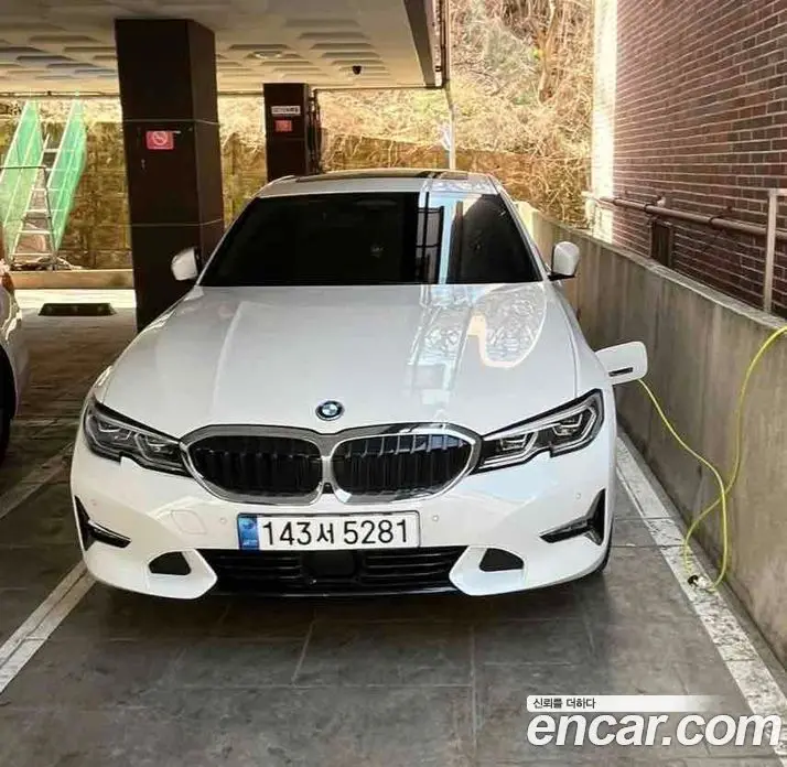 BMW 3 серия 2022 2.0 автомат (гидро), фото 1