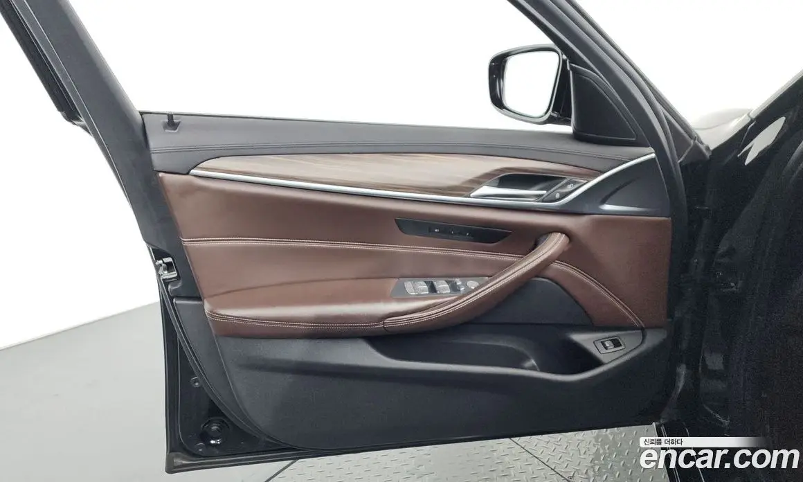 BMW 5 серия 2020 2.0 автомат (гидро), фото 14