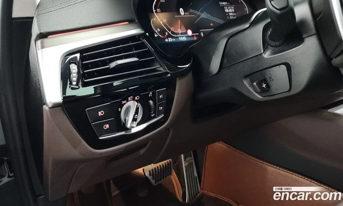 BMW 5 серия 2020 2.0 автомат (гидро), фото 29
