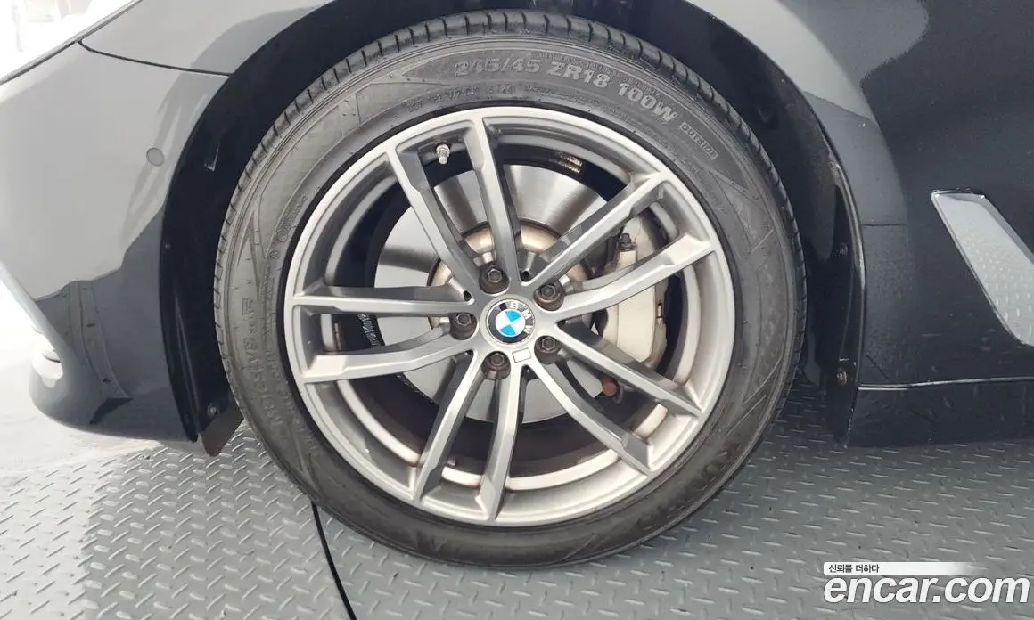 BMW 5 серия 2020 2.0 автомат (гидро), фото 5