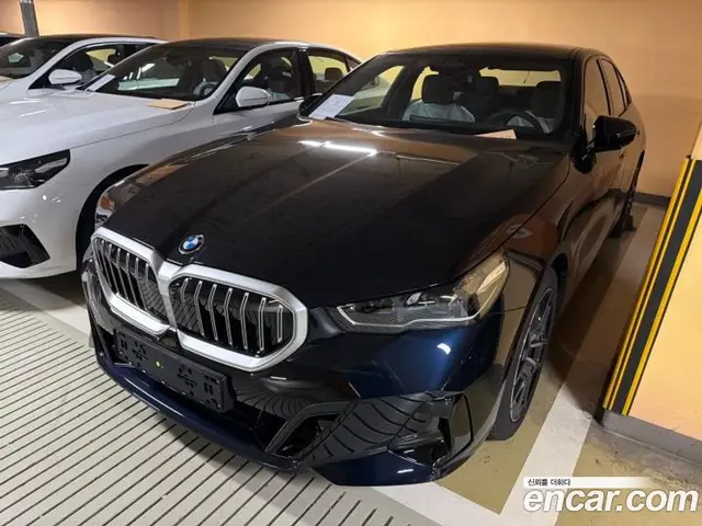 BMW 5 серия, 2026, 5 км