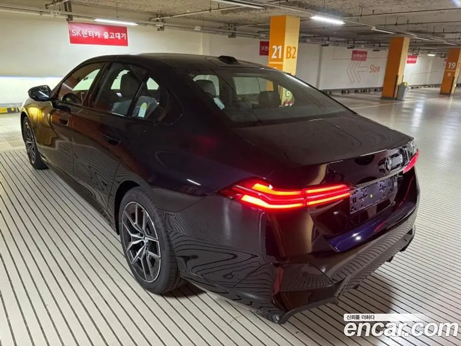 BMW 5 серия 2026 2.0 автомат (гидро), фото 12
