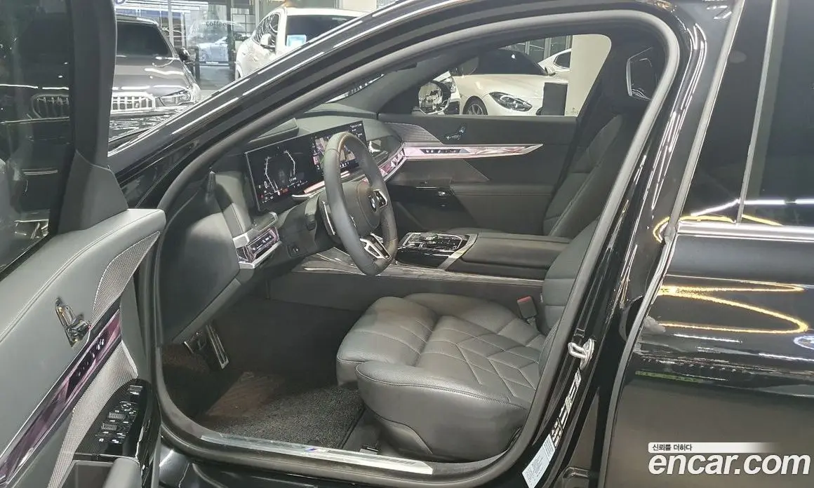 BMW 7 серия 2024 3.0 автомат (гидро), фото 11
