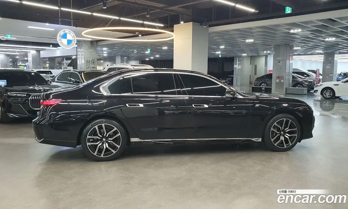 BMW 7 серия 2024 3.0 автомат (гидро), фото 20