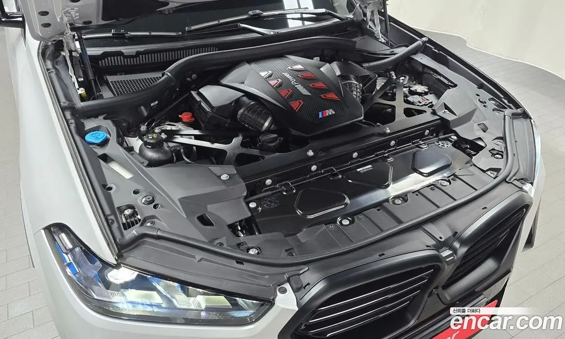 BMW X5M 2024 4.4 автомат (гидро), фото 6