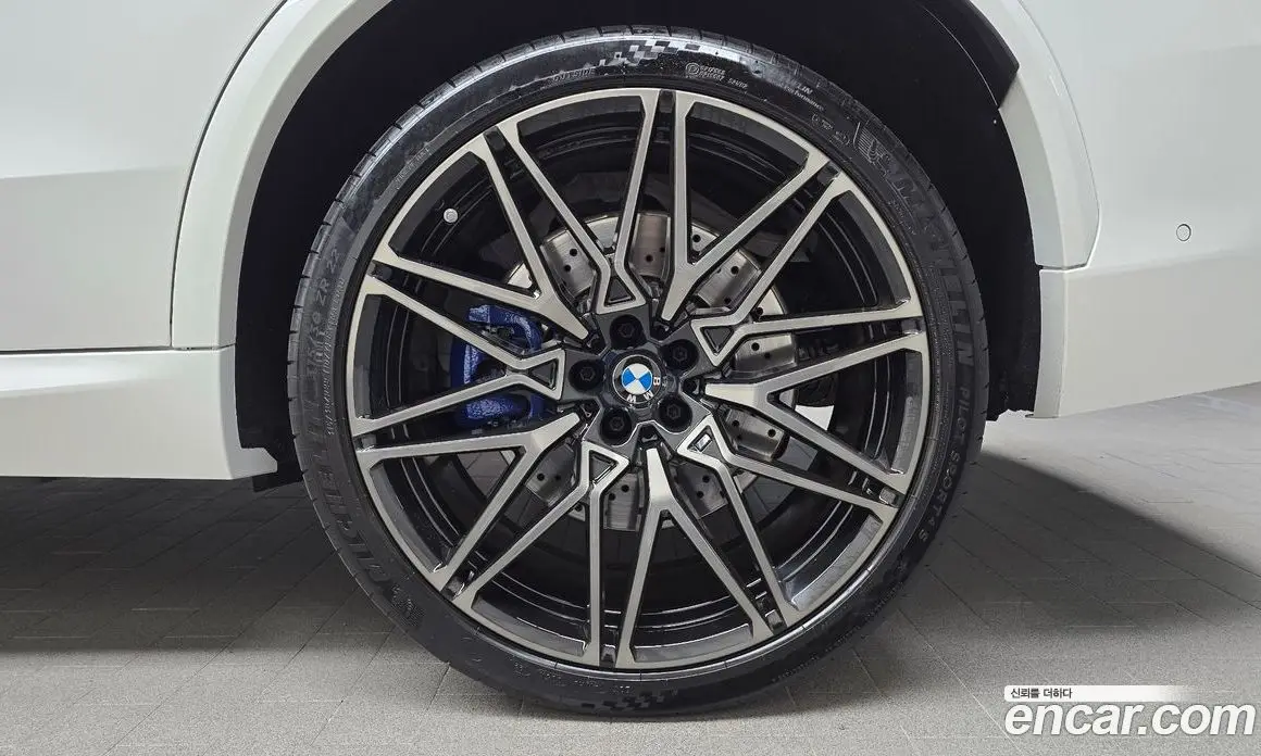 BMW X5M 2024 4.4 автомат (гидро), фото 7