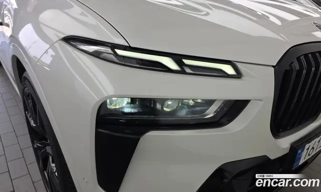 BMW X7 2023 4.4 автомат (гидро), миниатюра 8