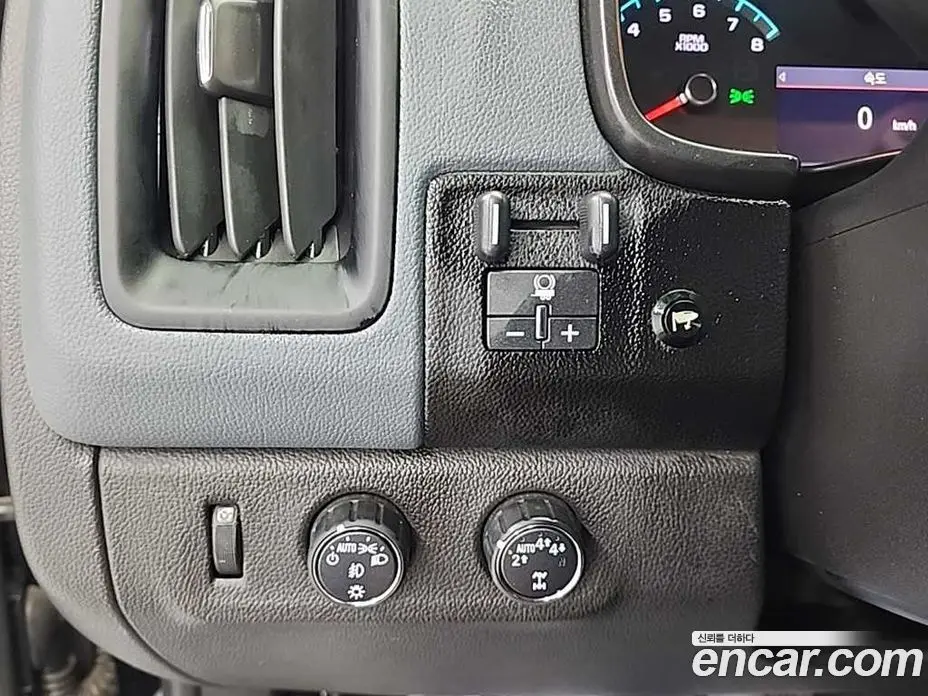 Chevrolet Colorado 2021 3.6 автомат (гидро), фото 16