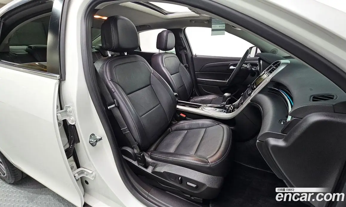 Chevrolet Malibu 2015 2.0 автомат (гидро), фото 16
