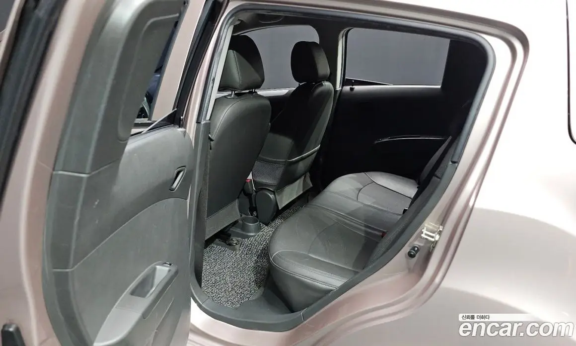 Chevrolet Spark 2013 1.0 автомат (гидро), фото 25