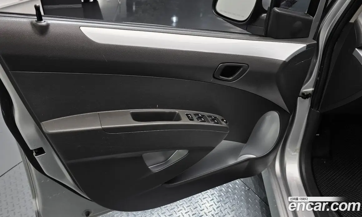 Chevrolet Spark 2014 1.0 автомат (гидро), фото 13