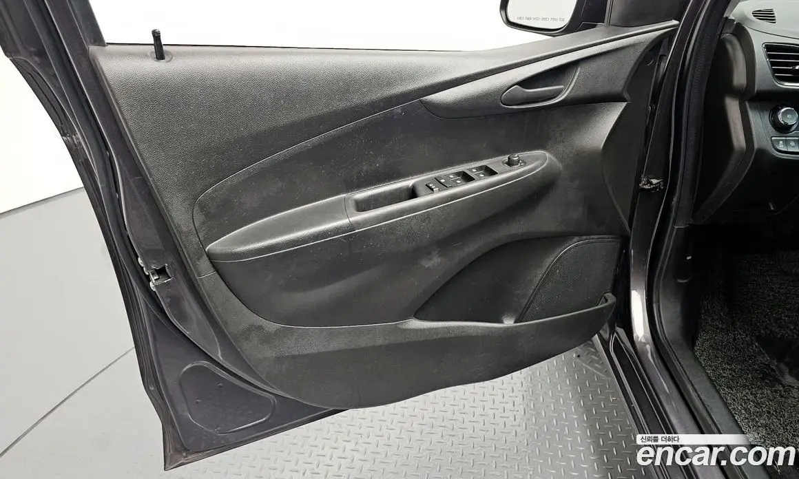 Chevrolet Spark 2016 1.0 автомат (гидро), фото 14 Chevrolet Spark 2016 1.0 автомат (гидро), фото 14