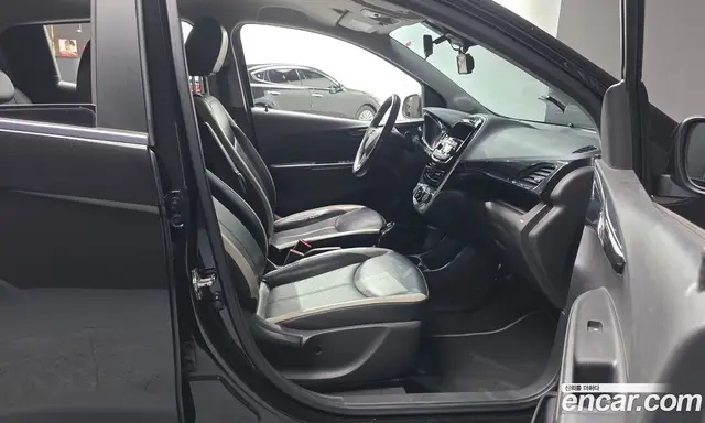 Chevrolet Spark 2017 1.0 автомат (гидро), миниатюра 11