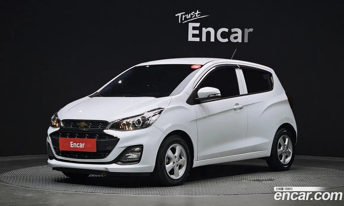 Chevrolet Spark 2019 1.0 автомат (гидро), фото 1