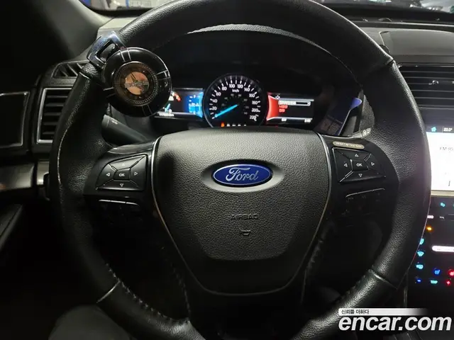 Ford Explorer 2018 2.3 автомат (гидро), миниатюра 7