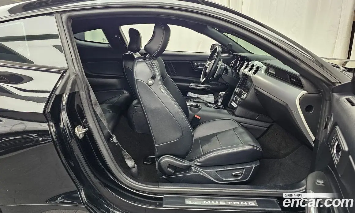 Ford Mustang 2016 5.0 автомат (гидро), фото 11